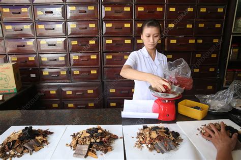 traditional chinese medicine pharmacy