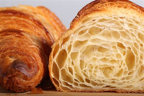 traditional croissant