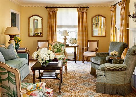 traditional living room decorating