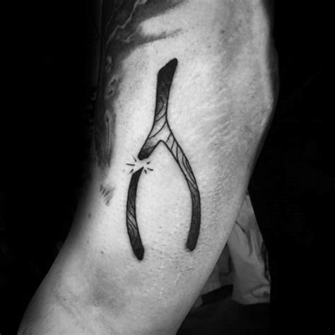 40 Wishbone Tattoo Designs For Men Forked Bird Bone Ideas