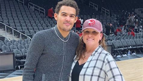 trae young mother and father
