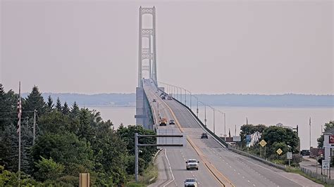 traffic cameras live mackinaw bridge