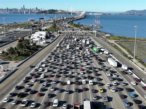 traffic on san francisco bay bridge