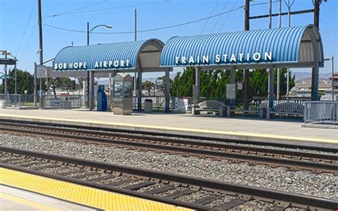 Train to Burbank Airport—Travel to and From BUR HassleFree