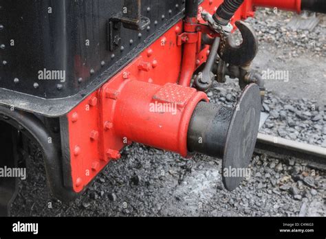 Train Buffer Coupling