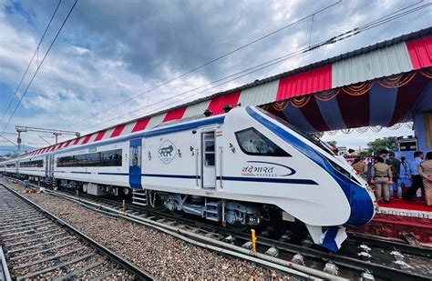 train from delhi to dehradun reviews