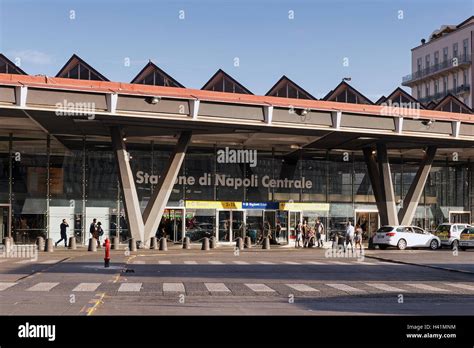 train station Naples