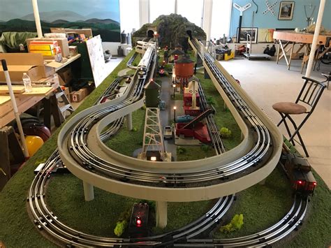 train track for lionel trains