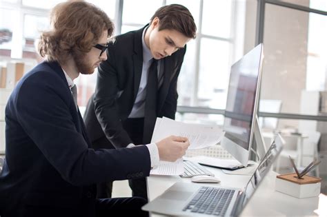 trainee financial advisor