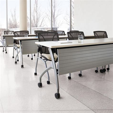 Training Tables With Power Outlets