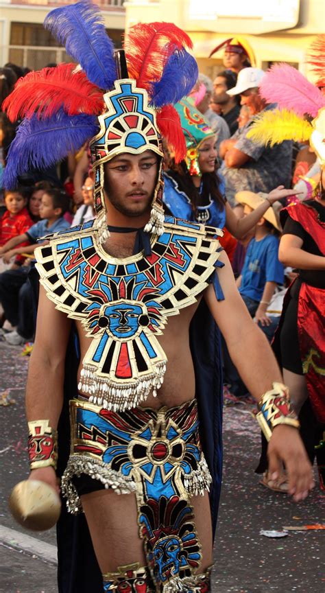 trajes de guerreros aztecas