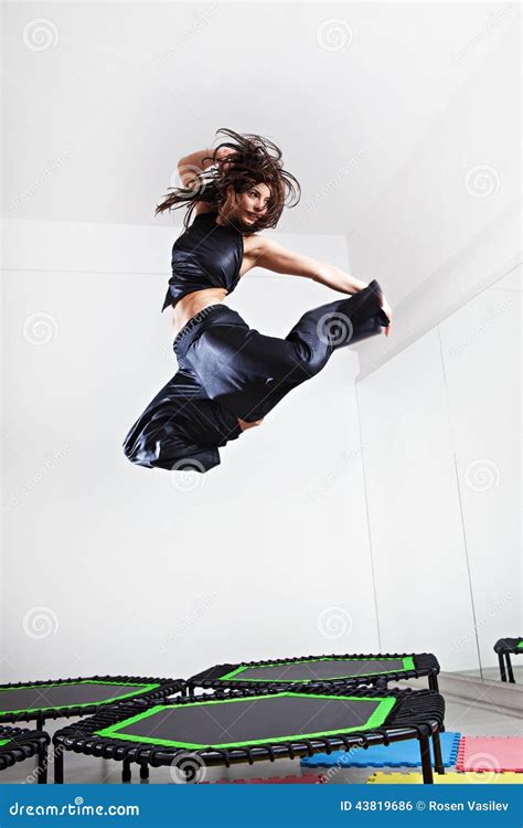 Trampoline Jumping Dance