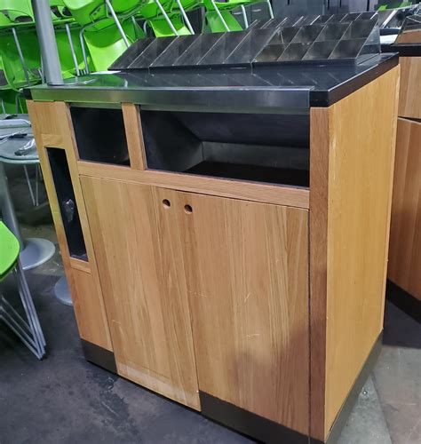 Trash Bin For Restaurant