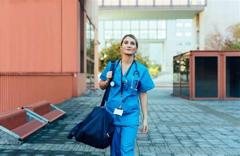 5 Ways Travel Nurse