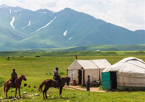 travel to kyrgyzstan from uae