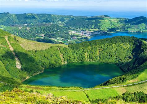 traveling to the azores