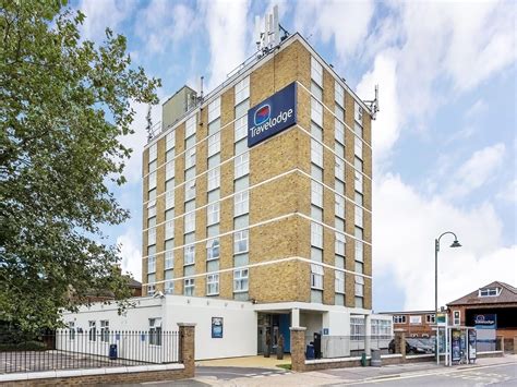 travelodge southampton central phone number