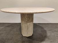 Round italian travertine dining table, 1970s 130473