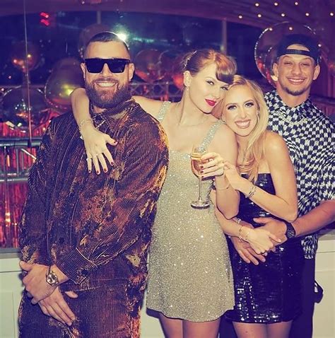 travis kelce and taylor swift new year