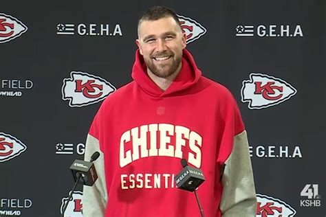 travis kelce body