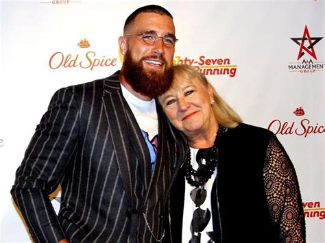 travis kelce father and mother married