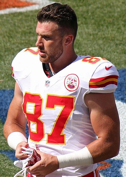 travis kelce height wikipedia