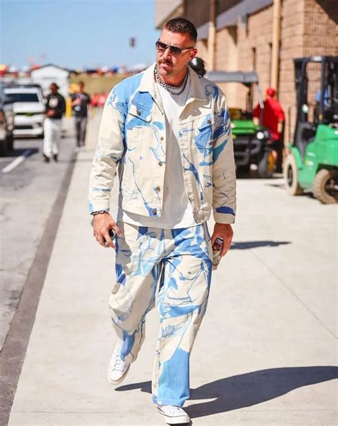 travis kelce outfits 2023
