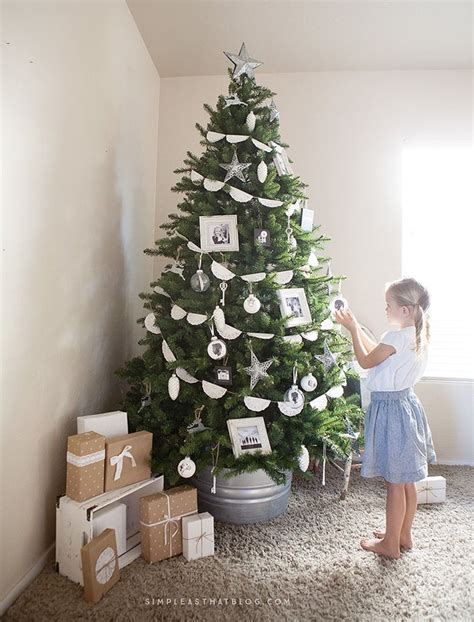Tree Decorating Ideas Simple