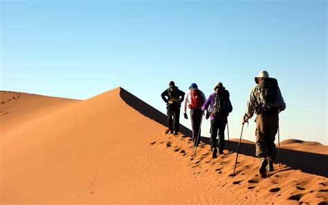 trekking desert