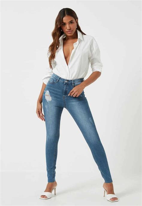 trendy jeans for women 2023