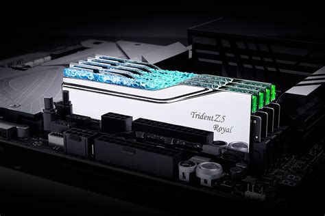 Trident Z Royal, G.Skill présente sa DDR4 RGB « bling bling » GinjFo