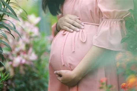 Dear Mama, Ingin Hamil Anak Perempuan? 6 Trik Jitu Ini Layak Dicoba Bersama Suami Tercinta