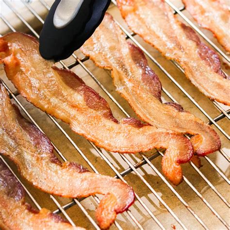 Trimming bacon fat