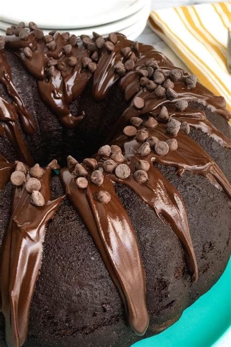 Triple Chocolate Bundt Cake With Pudding