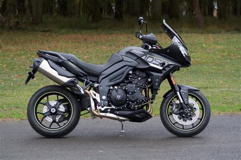 triumph tiger 1050 review