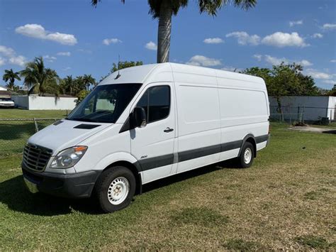 Truck Vans For Sale In Miami: The Ideal Vehicle For Businesses In 2023
