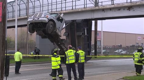 truck hits pedestrian bridge