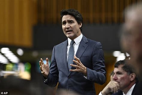 trudeau ahead in the polls