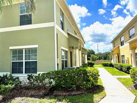 Trumpet Vine Loop Trinity