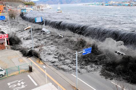 tsunami in japan caused nuclear disaster