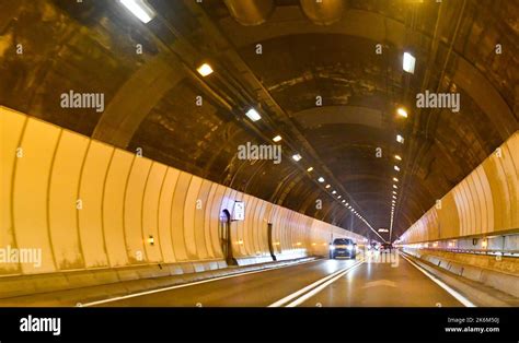 tunnel between france and italy