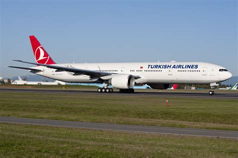 turkish airlines flight 77