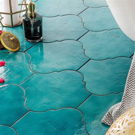 turquoise arabesque tile