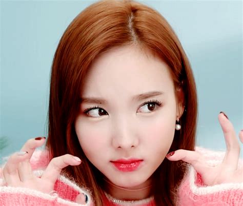 twice nayeon gif