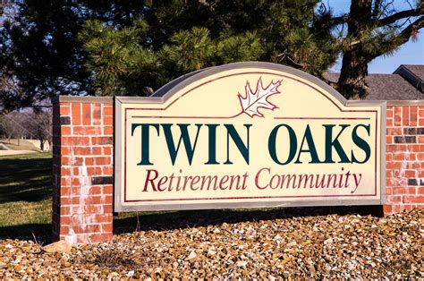 twin oaks lansing ks