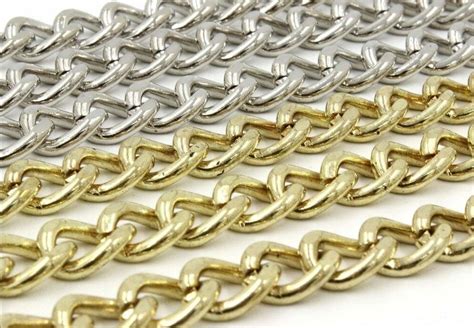 Twist Chain Link