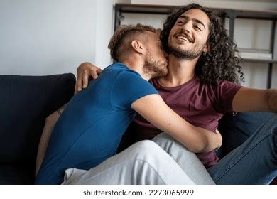5 Tips for Passionate Sex Between Men