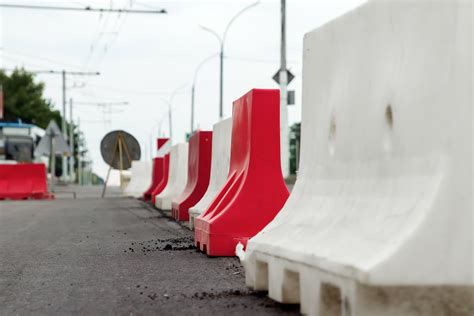 types of highway barriers