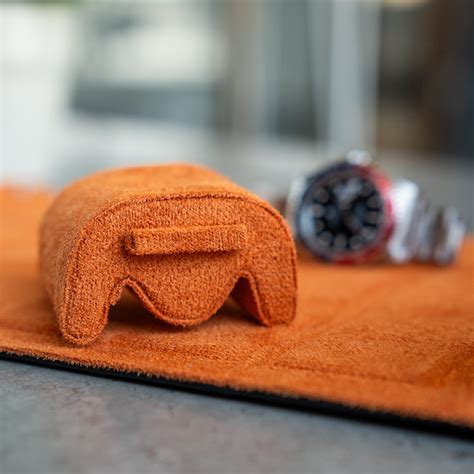 Types Of Watch Pillow