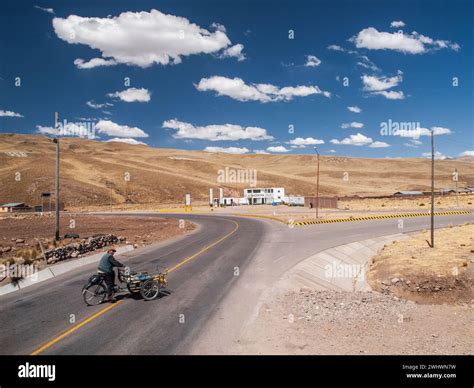 typical peruvian road
